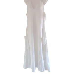 Banana Republic Eyelet Dress. Light for hot days and Crisp White.EUC Size 12